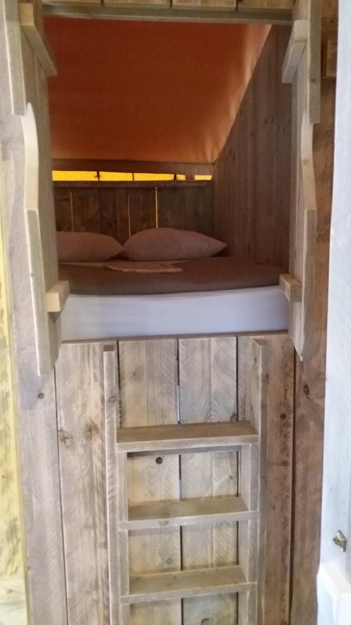 Camping Les Campagnes Рокамадур Екстериор снимка